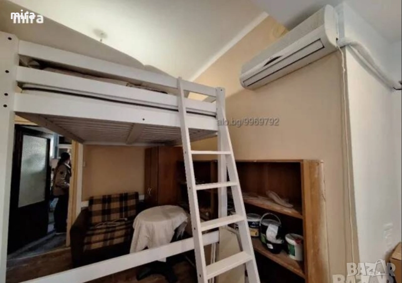 Обзаведена стая със собствена баня за момиче / студентка в Център до метро Сердика, снимка 1