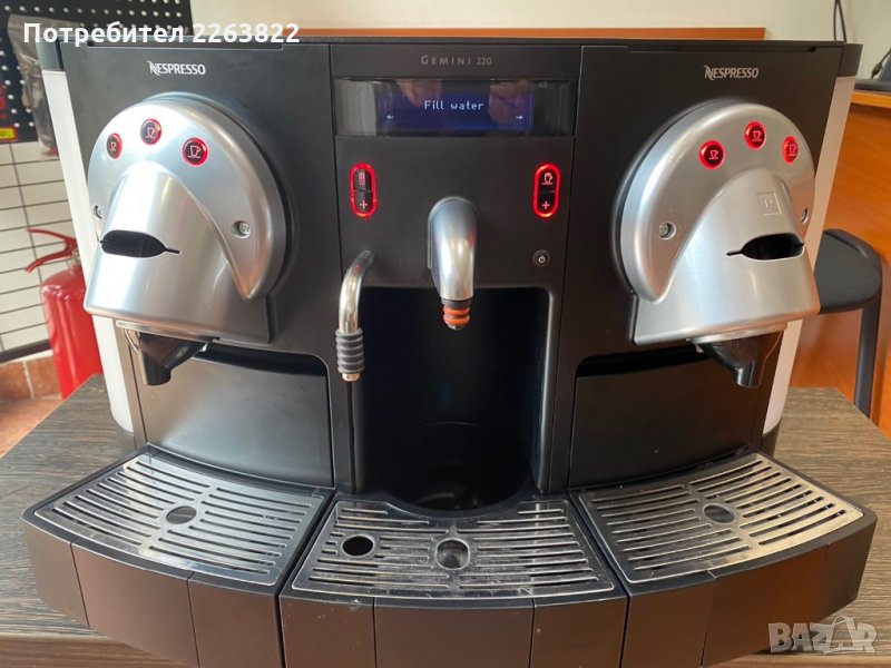 Професионална кафемашина Nespresso professional gemini 220, снимка 1