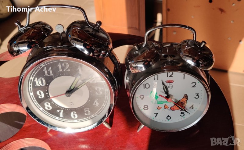 Лот от два будилника с камбанки, снимка 1