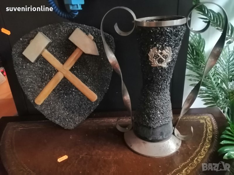 Двойка старинни сувенири , снимка 1