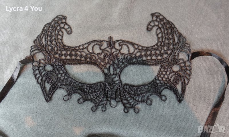 Черна дантелена домино маска модел 001 със сатенена лента за завързаване, снимка 1