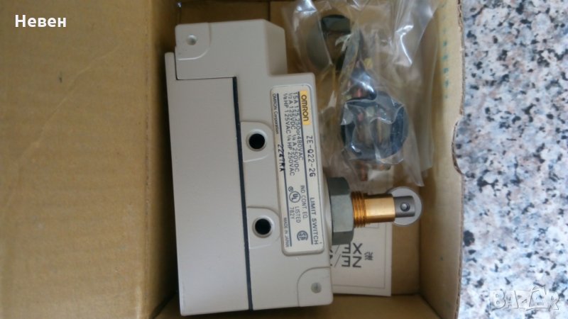 ZE-Q22 2G Omron, Limit Switch, снимка 1
