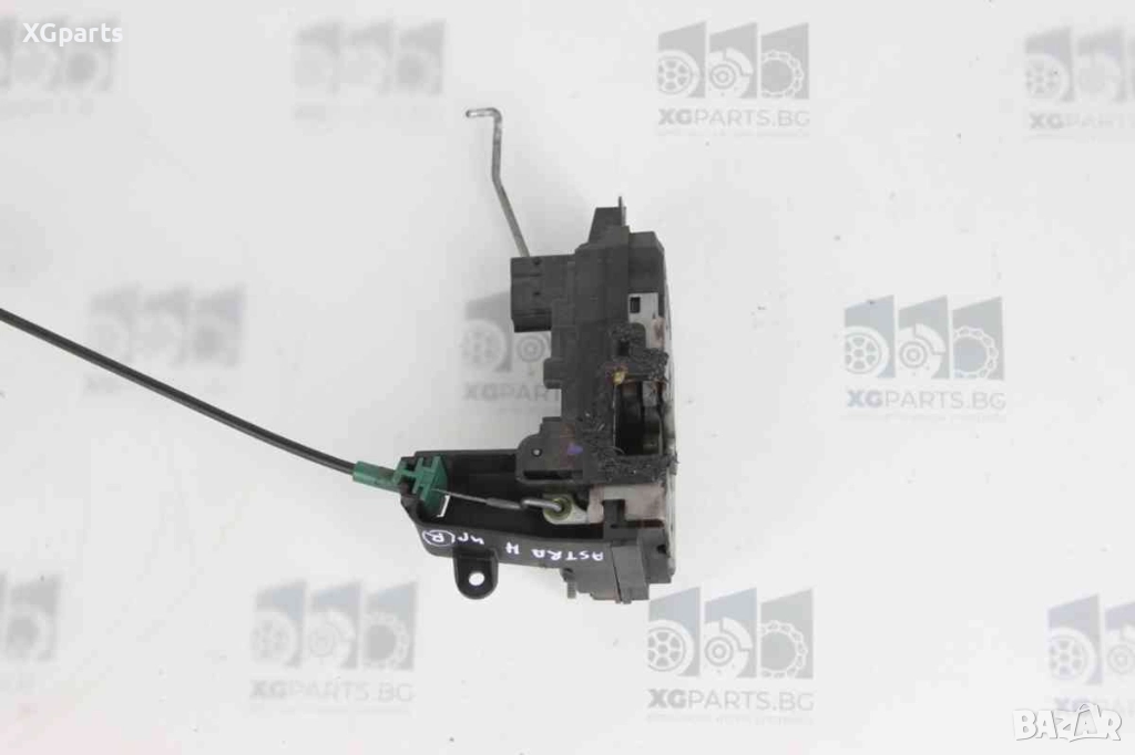 Брава врата предна дясна за Opel Astra H (2004-2007), снимка 1