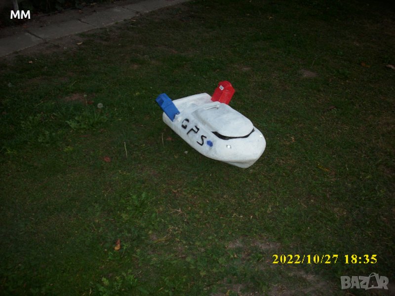 Лодка за захранка с GPS  и  автопилот , снимка 1