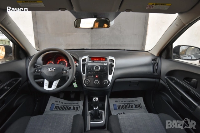 Kia Ceed 1.6 CRDI Facelift , снимка 8 - Автомобили и джипове - 53973326