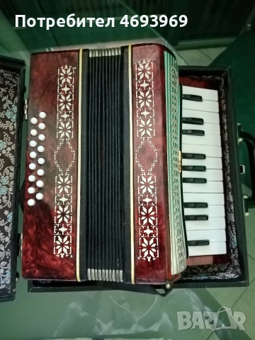 продавам акордеон малъlш