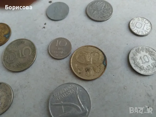 двайсетина чуждестранни монети, снимка 3 - Нумизматика и бонистика - 48837076