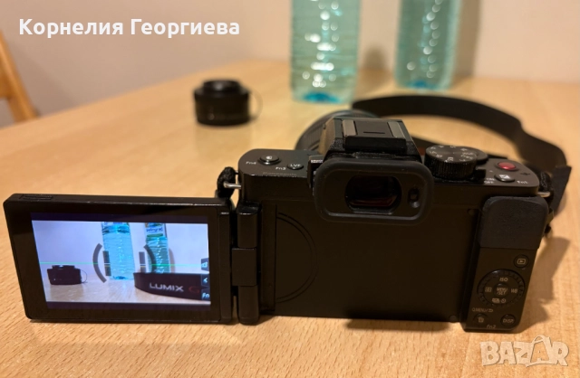 фотоапарат Panasonic Lumix G100D в гаранция, снимка 2 - Фотоапарати - 52216512