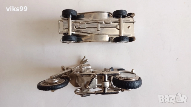 Метални мотор и ретро количка - часовници, снимка 6 - Колекции - 52790659