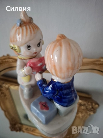 Винтидж колекционерска фигурка – Порцелан, ръчна декорация