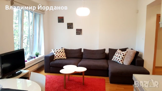 Продава 3-стаен луксозен апартамент в центъра на София 84 м2