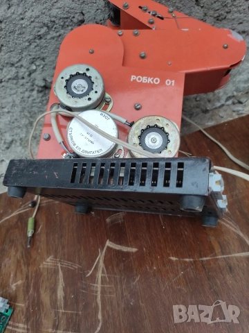 Ретро учебен робот РОБКО 01, снимка 6 - Антикварни и старинни предмети - 52856830