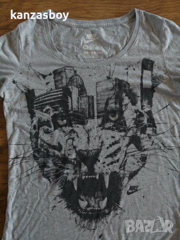 Nike - страхотна дамска тениска , снимка 2 - Тениски - 37277067