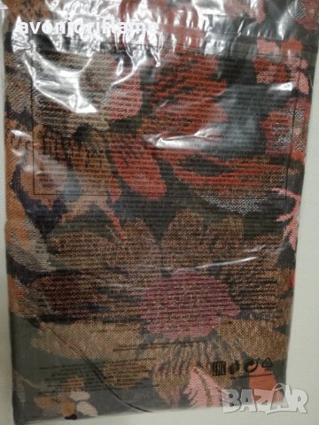 Avon Флорален топъл шал в есенни тонове, снимка 3 - Шалове - 30420050