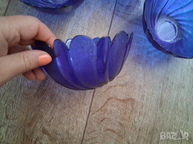 Синьо стъкло 4 бр. купучки, снимка 3 - Сервизи - 51236115