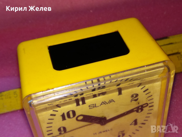 SLAVA MADE in USSR Стар КОЛЕКЦИОНЕРСКИ РУСКИ БУДИЛНИК МЕХАНИЧЕН НАСТОЛЕН ЧАСОВНИК СЛАВА СССР 43576, снимка 3 - Антикварни и старинни предмети - 44548898