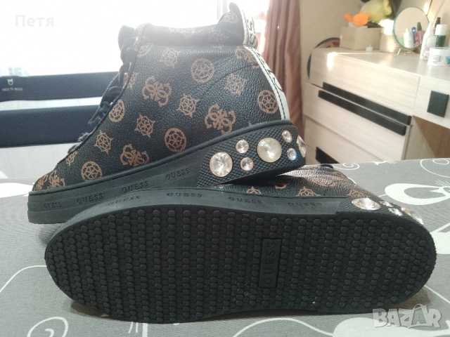Дамски обувки GUESS, снимка 3 - Дамски ежедневни обувки - 51580747