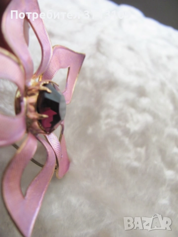 Красива брошка -цвете с полускъпоценен камък, снимка 2 - Други - 51644705