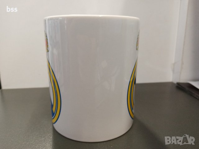 Бяла порцеланова чаша на Реал Мадрид / Real Madrid, снимка 2 - Чаши - 37013600