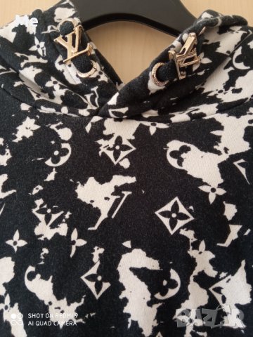 Lv худи суичър размер М, снимка 6 - Суичъри - 40190250