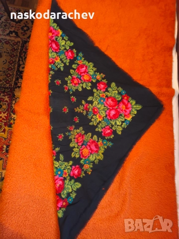 Дамски шал - забрадка ретро, снимка 6 - Шалове - 51692213