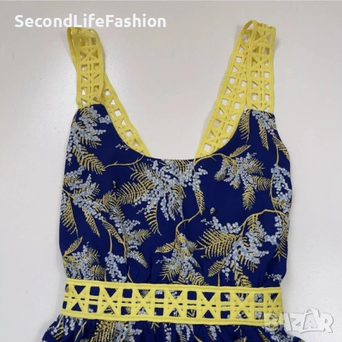 Мини рокля Opullence Charlotte с гол гръб размер S флорален принт с пчели, снимка 5 - Рокли - 53219618