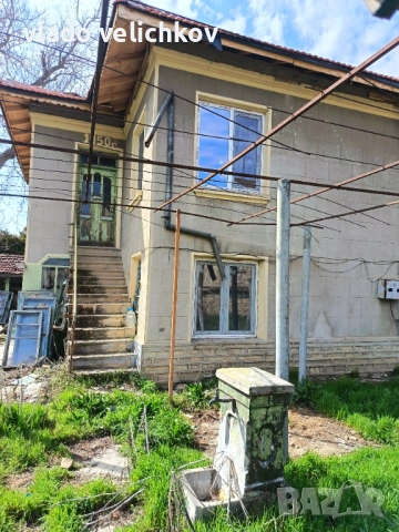 Продавам имот в село Ресен обл Велико търново, снимка 9 - Къщи - 53990801