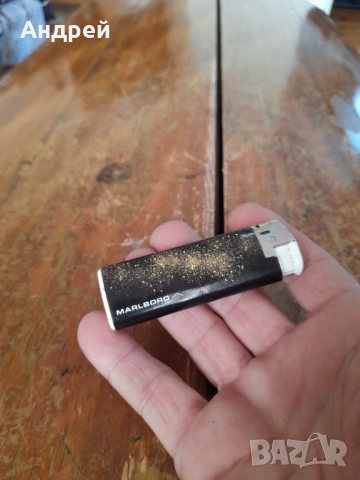 Стара запалка BIC,Marlboro, снимка 2 - Други ценни предмети - 53245882