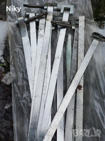 Метални свински опашки 