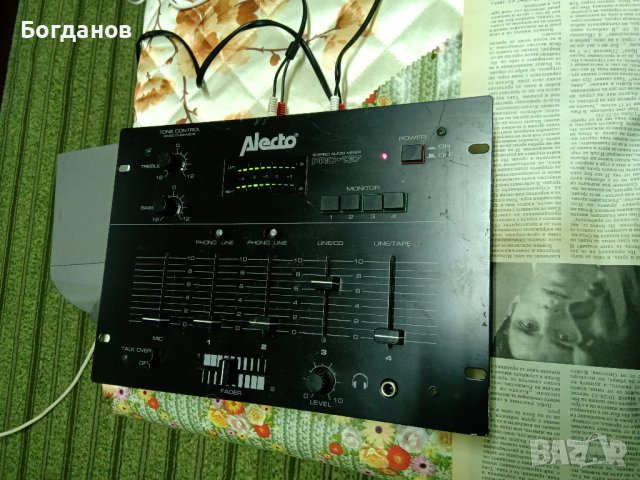 МИКСЕР ALECTO PRO-137 STEREO AUDIO MIXER 4 КАНАЛЕН+МИКРОФОНЕН ВХОД, снимка 4 - Ресийвъри, усилватели, смесителни пултове - 37705966