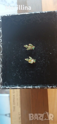 Златни обици на винтче