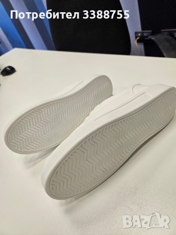 Дамски бели маратонки, снимка 3 - Дамски ежедневни обувки - 52797366