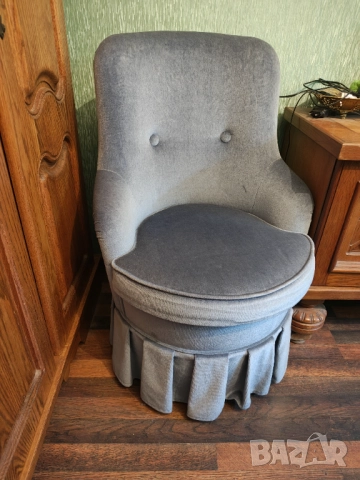 Кокетно ретро канапе, снимка 2 - Дивани и мека мебел - 51485025