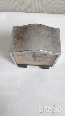 Малък настолен будилник Foreign, снимка 2 - Антикварни и старинни предмети - 53891117