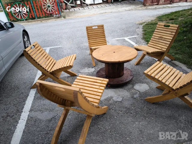 Дървени градински сгъваеми столове 
