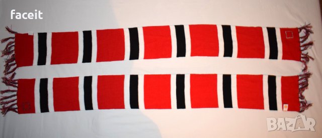 Manchester United - Страхотни футболни шалове / Манчестър Юнайтед / Фенски, снимка 4 - Футбол - 31175846