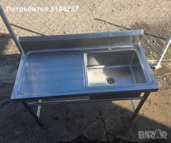 Мивка с работен плот от неръждаема стомана