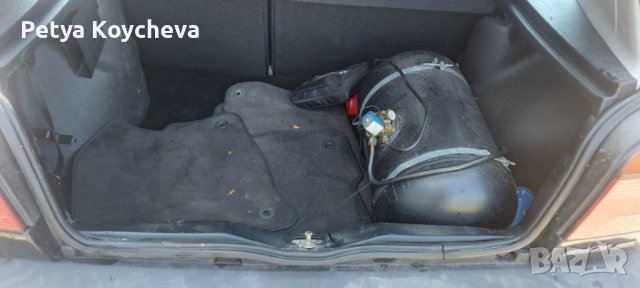 продавам голф 1.4 газ-бензин,регистриран,обслужен, снимка 8 - Автомобили и джипове - 34483348