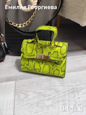 Дамска чанта, снимка 14 - Чанти - 49254237