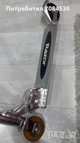 Тротинетка,скутер RAZOR, снимка 4 - Скутери и тротинетки - 34912454