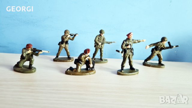 Пластмасови войници пълен лот зелени, снимка 1