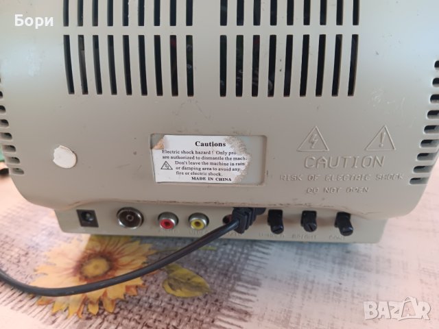 Телевизор портативен RISING, снимка 8 - Телевизори - 42774451