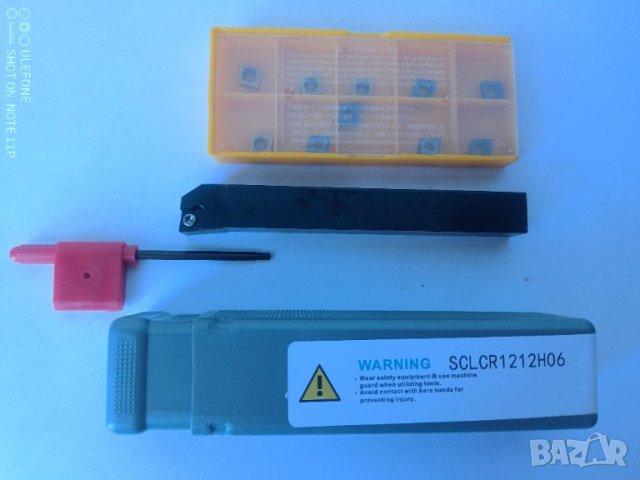 Стругарски комплект Нож SCLCR1212H06 с 10 пластини CCMT060204 и ключ, снимка 3 - Други инструменти - 39998352