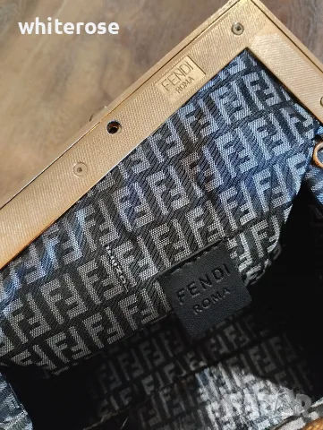 Дамска чанта Клъч - FENDI, снимка 5 - Чанти - 55894488