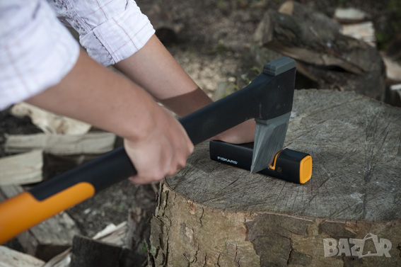 Промоция ! Точило за ножове Fiskars Xsharp, снимка 4 - Ножове - 44716923