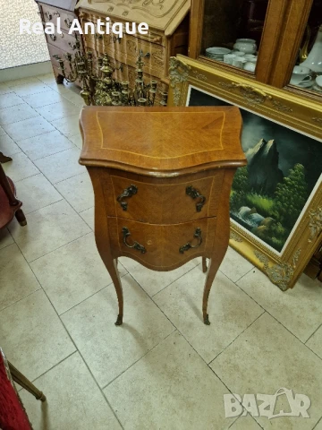 Страхотно антикварно английско дървено шкафче скрин масив