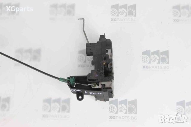 Брава врата предна дясна за Opel Astra H (2004-2007)