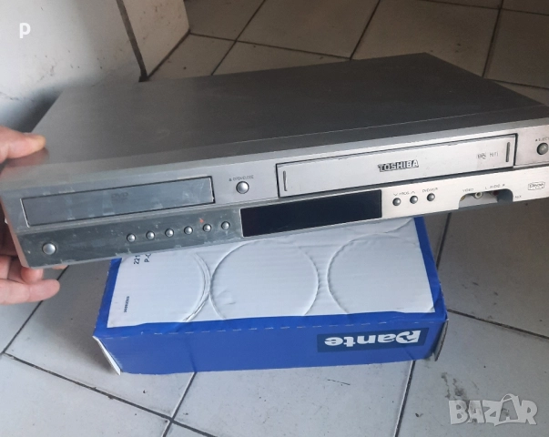 Видео и DvD Toshiba, снимка 6 - Плейъри, домашно кино, прожектори - 52524854