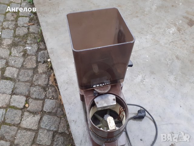 Кафемелачка Rancilio, снимка 3 - Друго търговско оборудване - 31034137