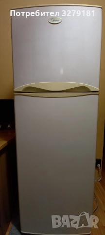 Работещ хладилник 